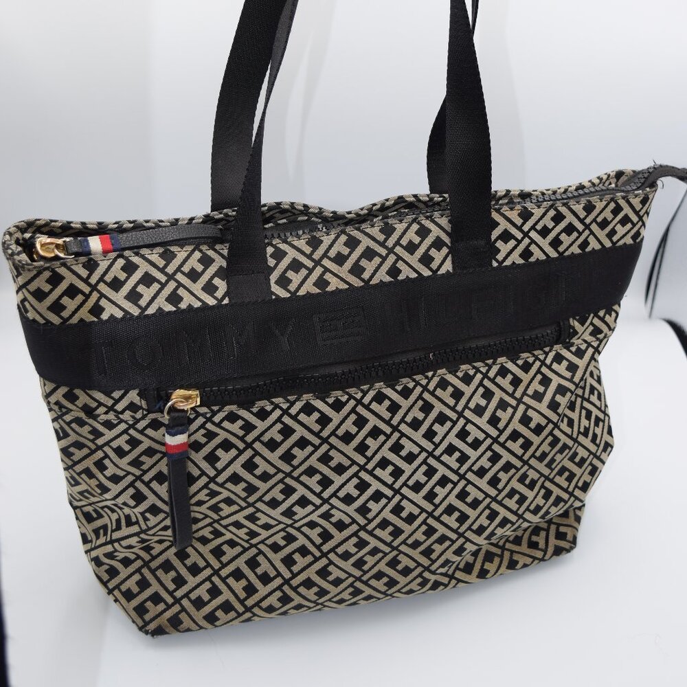 Tommy Hillfiger Purse and Wallet